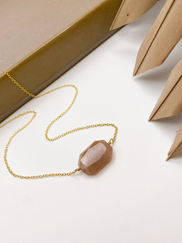 Petal Earthbound Necklace
